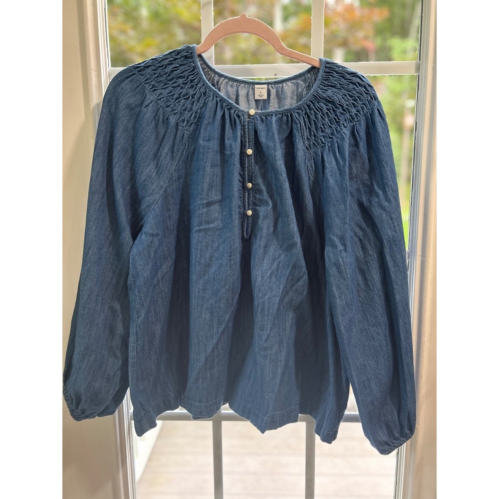 EUC Old Navy Blouse L Blue Denim Smock Peasant Top Cottagecore Henley Button